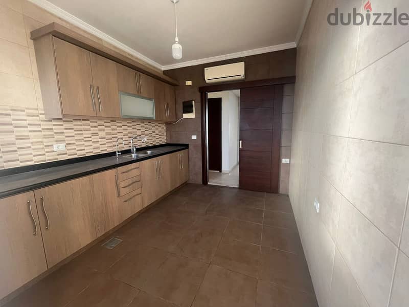 Brand New Apartment For Sale in Sakiet al-janzeerشقة جديدة للبيع 5