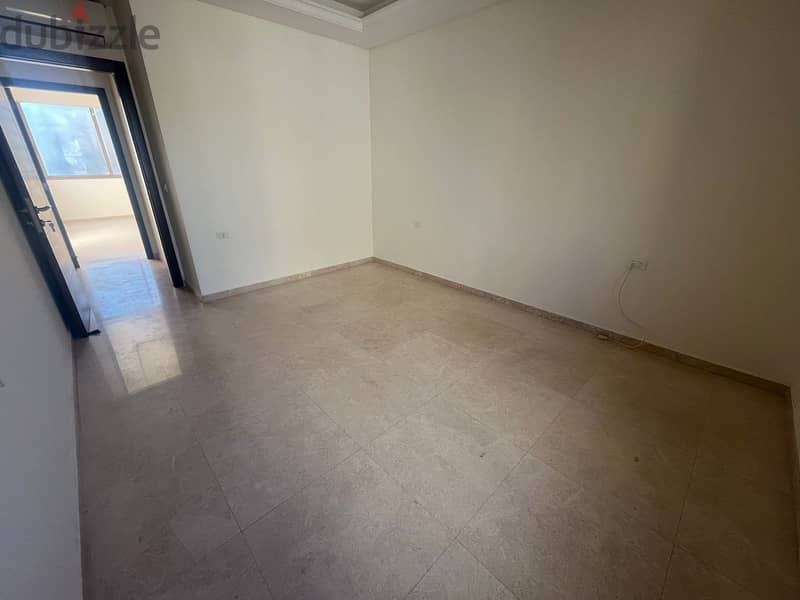 Brand New Apartment For Sale in Sakiet al-janzeerشقة جديدة للبيع 6