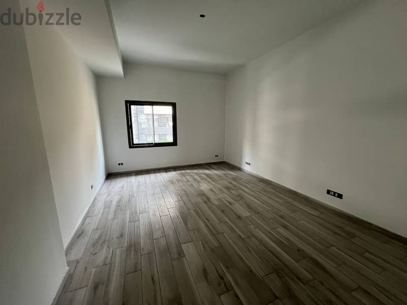 Apartment for sale in Achrafieh شقة للبيع في الاشرفيه 6