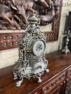 clock made in Italy