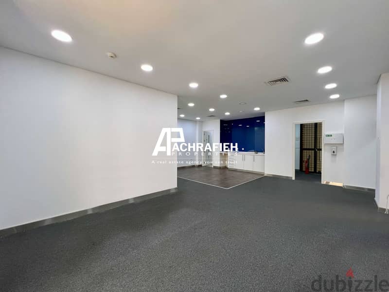 Office For Rent In Downtown - مكتب للأجار في وسط بيروت 1