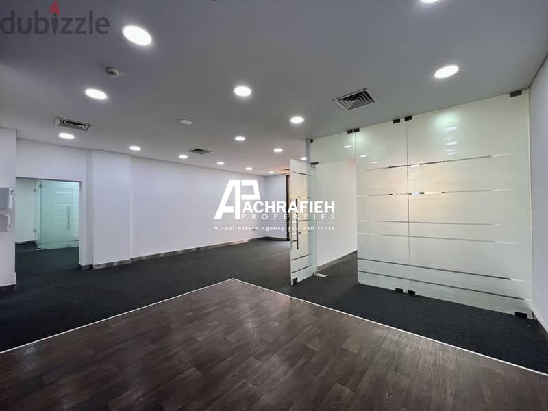 Office For Rent In Downtown - مكتب للأجار في وسط بيروت 2