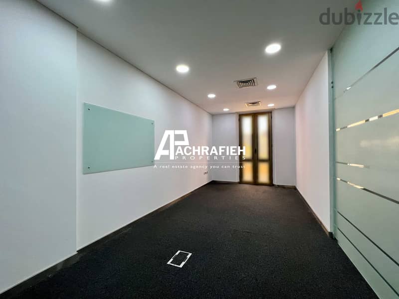 Office For Rent In Downtown - مكتب للأجار في وسط بيروت 5