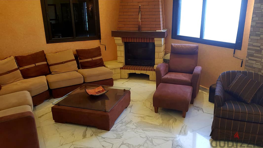 L04575-Fully Decorated & Furnished Apartment For Sale in Chnaniir 2