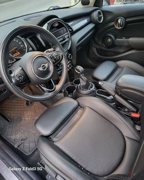 Mini Cooper S full options tiptronic panoramic Screen electric leather 4