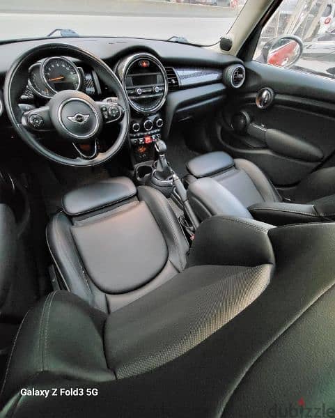Mini Cooper S full options tiptronic panoramic Screen electric leather 7