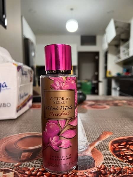 Victoria best sale secret decadent