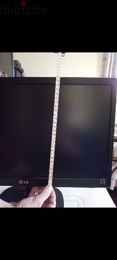 LG computer screen New 19 inch