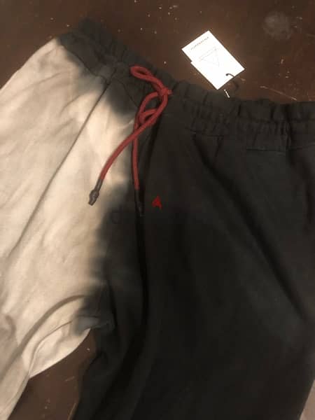 Elevenparis tracksuit (hoodie and sweatpants) size XXL fits Smaller 6