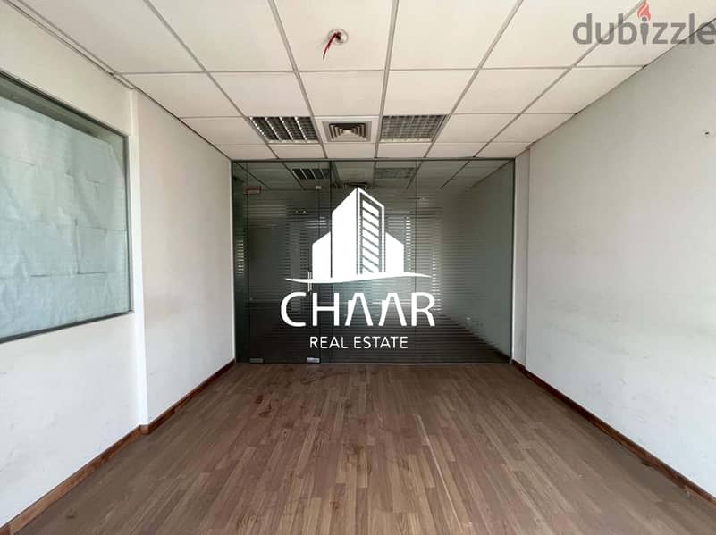 R1267 Spacious Office for Rent in Clemanceau 2