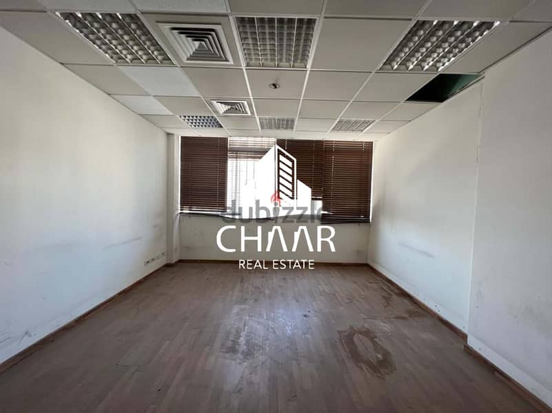 R1267 Spacious Office for Rent in Clemanceau 3