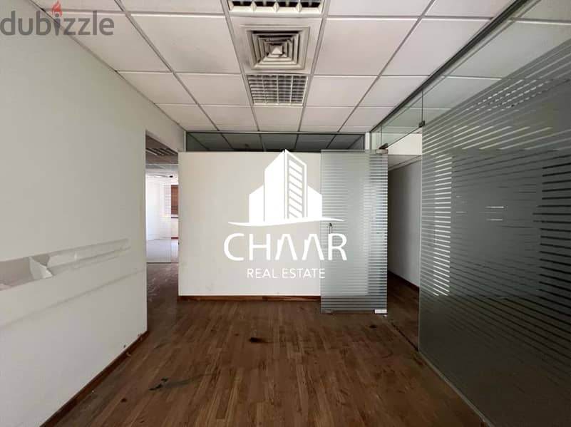 R1267 Spacious Office for Rent in Clemanceau 4
