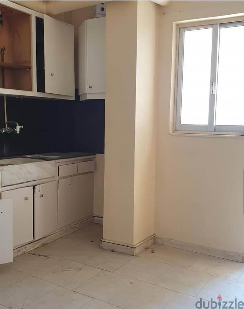 Corinth, Center Greece apartment for sale, need renovation Ref#0040 4