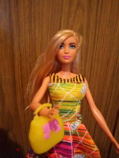 CANDY STRIPES FASHIONISTAS Mattel2016 Great dressed doll+her Own Shoes 5