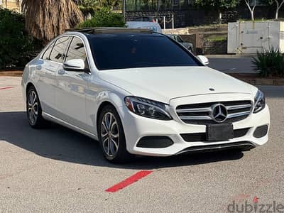 Mercedes c300 white on black 2018 No accidents