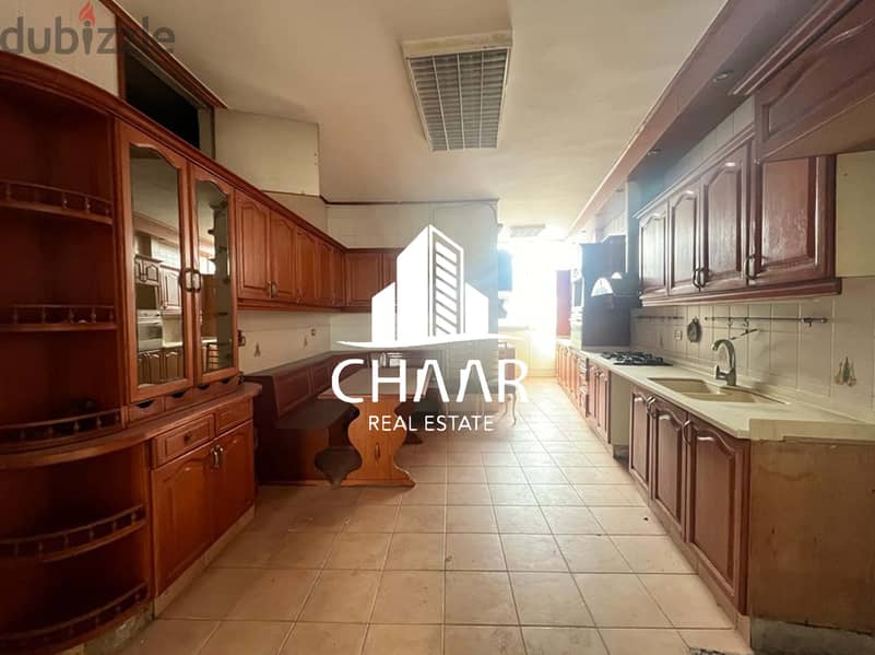 R1625 Apartment for Sale in Sanayeh 12