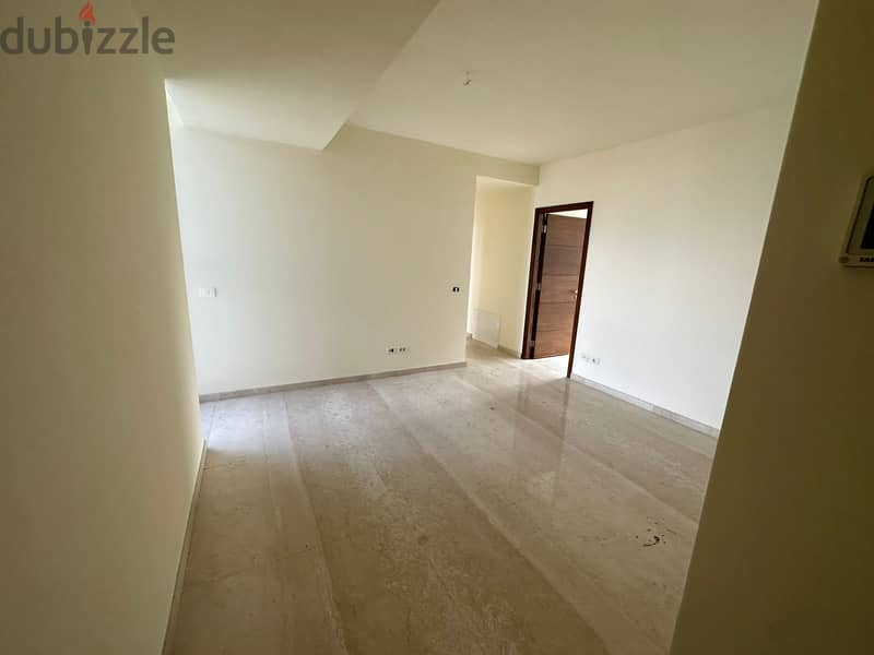 Apartment for sale in Achrafieh شقة للبيع في 2