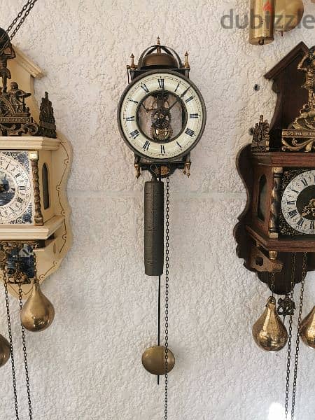 Tempus fugit skeleton clock

ساعة حائط انتيكا 0
