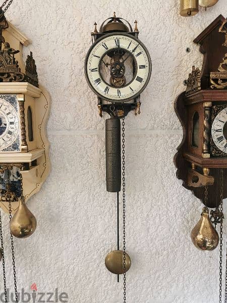 Tempus fugit skeleton clock

ساعة حائط انتيكا 2
