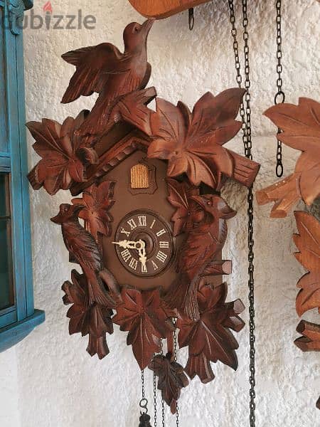 Cuckoo vintage wall clock

ساعة كوكو انتيكا 1