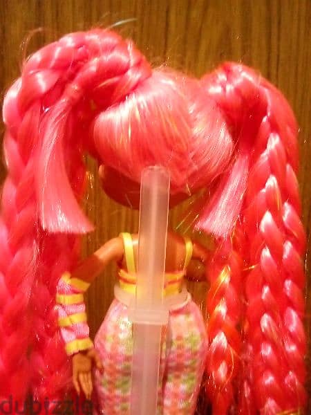 LOL NEON SERIES LIGHTS DAZZLE MGA Great doll, Her Own Wear+Shoes=30$ 5