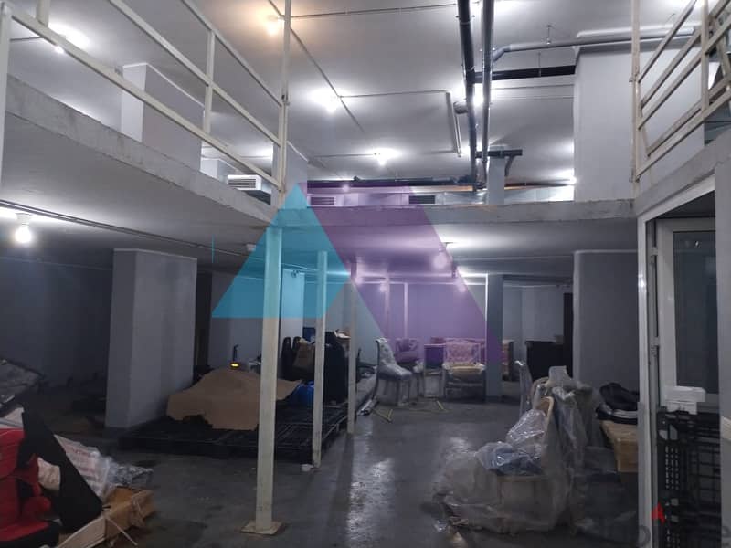 A 600 m2 warehouse for rent in Mansourieh, main road 4