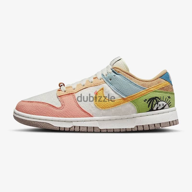 Nike Dunk Low SE "Sun Club" 0