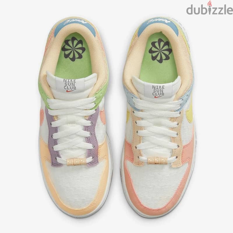 Nike Dunk Low SE "Sun Club" 1