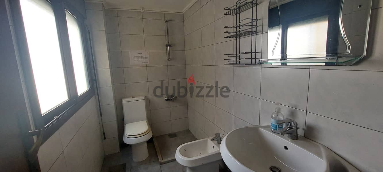 Apartment for sale in Furn El Chebbak شقة للبيع في فرن الشباك 6