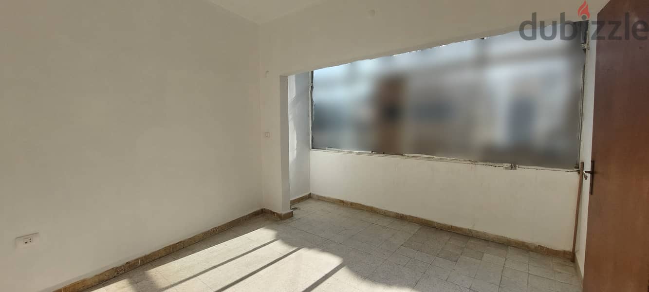 Apartment for sale in Furn El Chebbak شقة للبيع في فرن الشباك 7