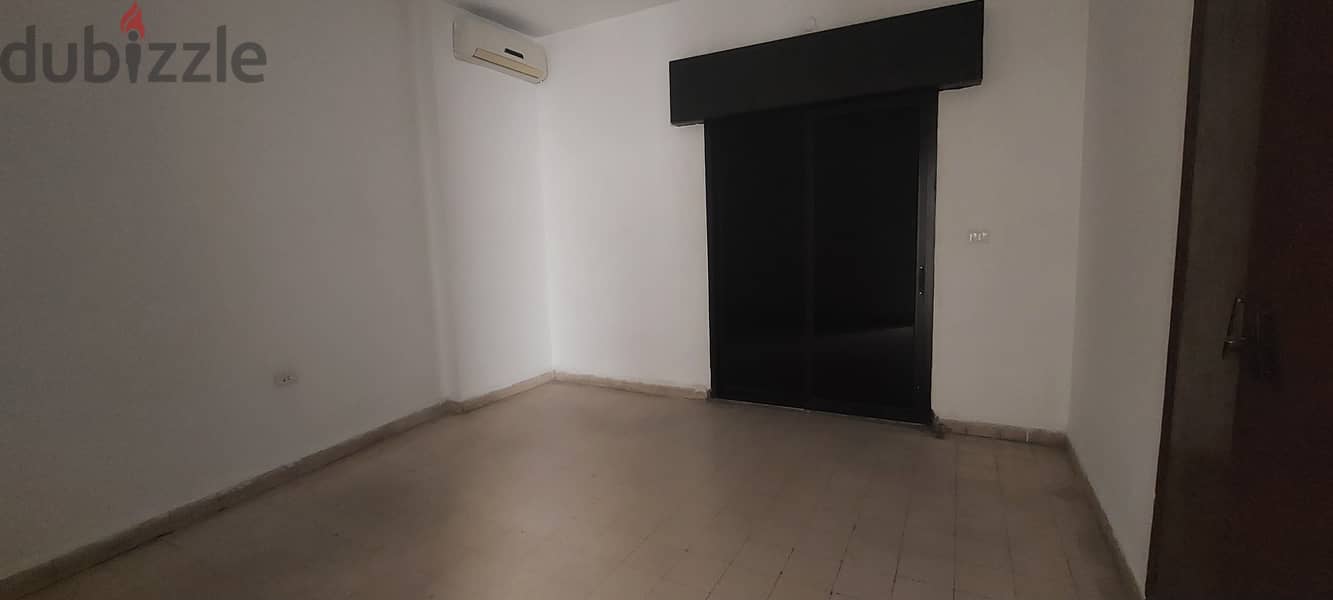 Apartment for sale in Furn El Chebbak شقة للبيع في فرن الشباك 12