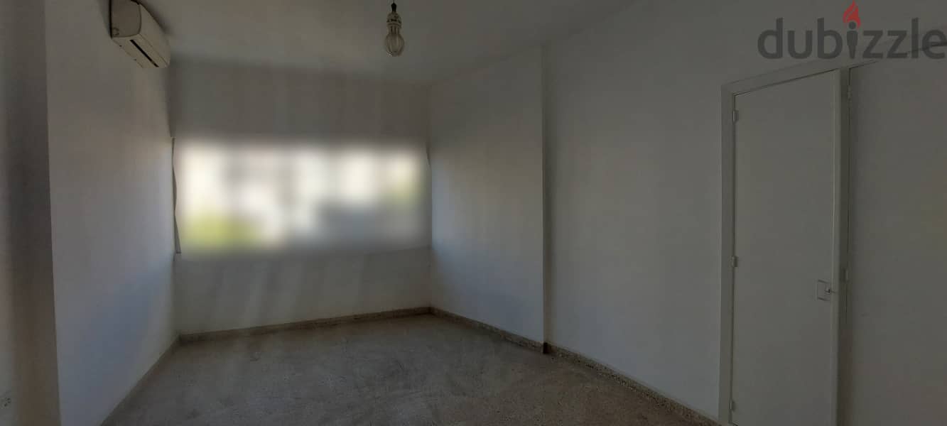 Apartment for sale in  Furn El Chebbak شقة للبيع في فرن الشباك 1