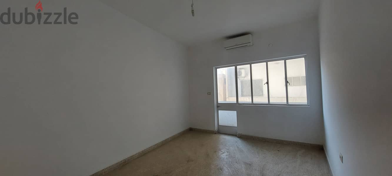 Apartment for sale in  Furn El Chebbak شقة للبيع في فرن الشباك 6