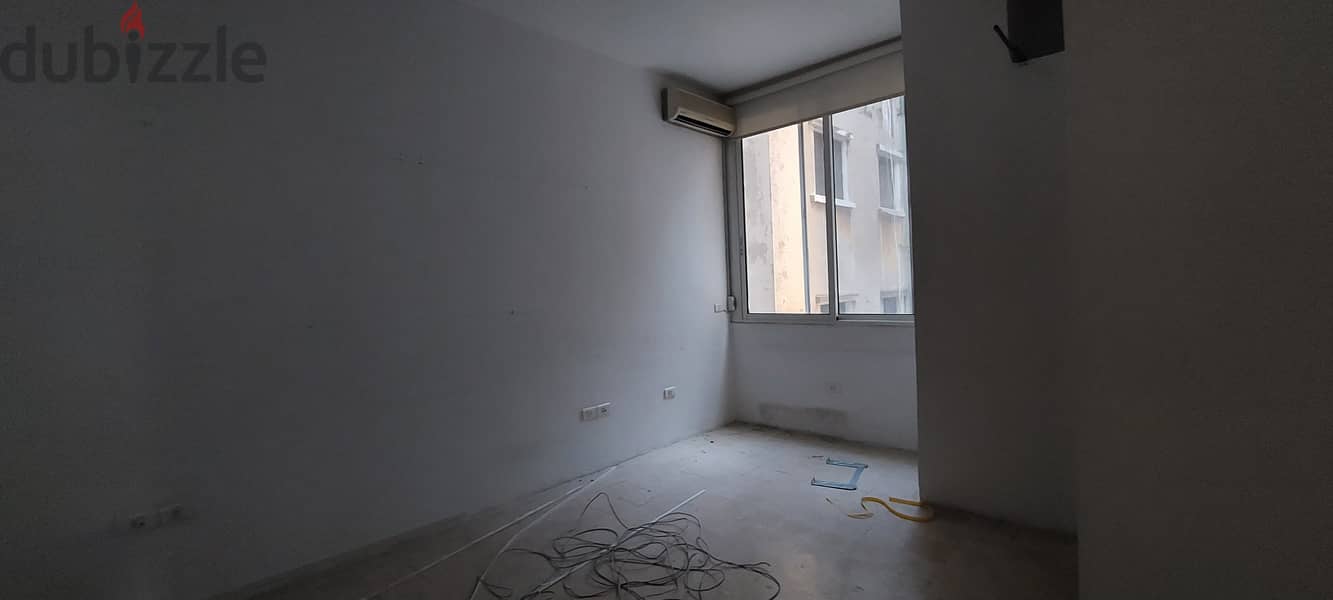 Apartment or office for rent in Furn El chebbak شقة للإيجار 7