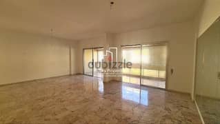 Apartment 210m² 3 beds For RENT In Hamra - شقة للأجار #RB 0