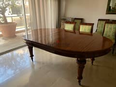 Beautiful dining table 0