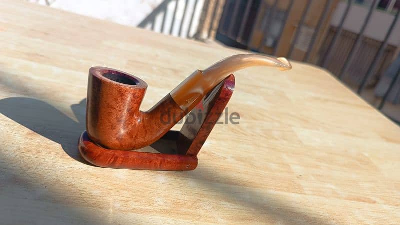 collectable smoking pipe , vintage, very clean 1