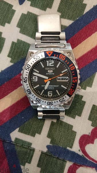 seiko sport 5 in a very good condition 3