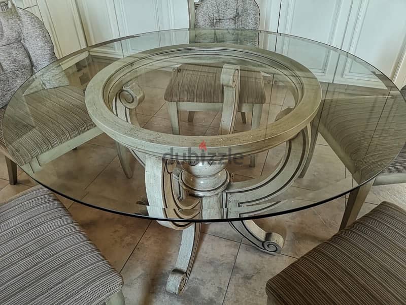 Table with 6 chairs 1
