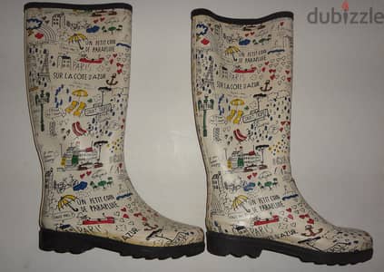 Faux pas paris rain boot still as new size 36