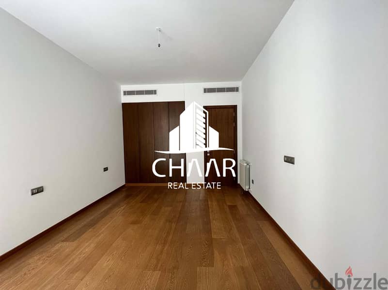 R1262 Apartment for Sale in Downtown 3