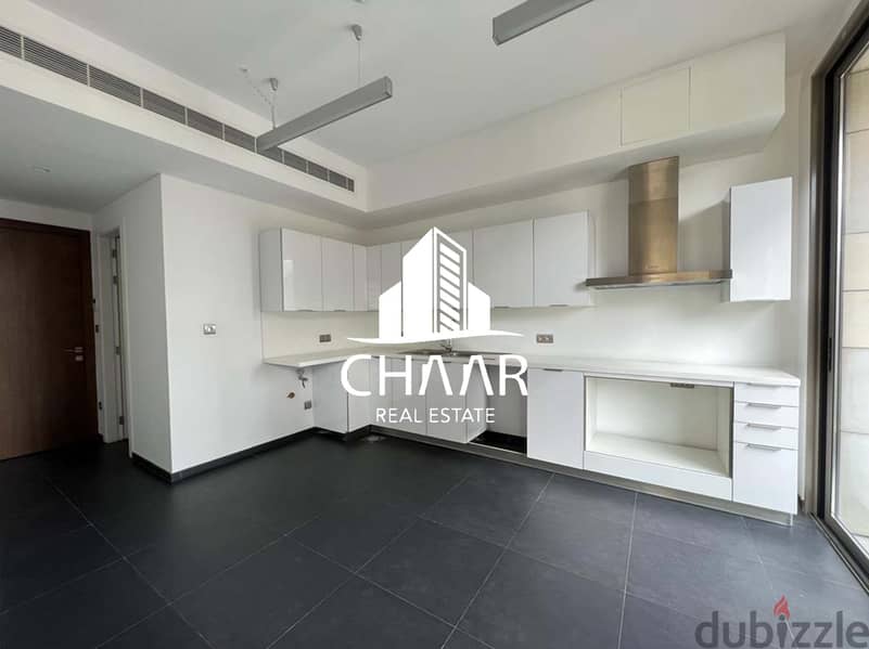 R1262 Apartment for Sale in Downtown 4