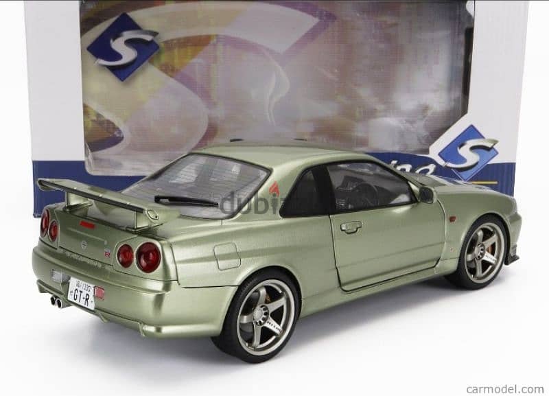 Nissan Skyline GT-R (R34) diecast car model 1;18. 3