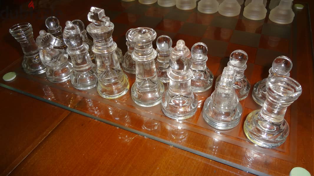 Glass chess size 30*30 cm 3