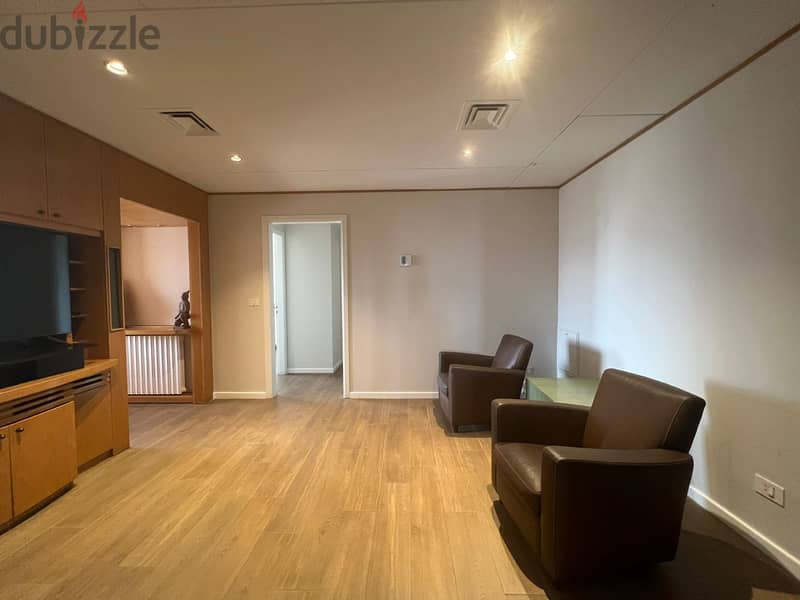 L05953-Apartment for Sale in a Prime Location in Achrafieh, Azarieh 5