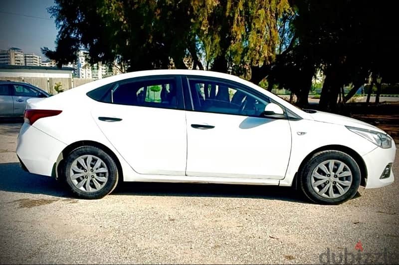 HYUNDAI ACCENT 2020 FOR RENT 25$/day 3