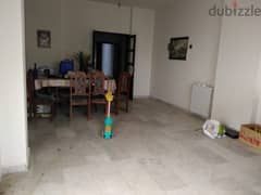 L07609-4-Bedroom Apartment for Rent in Shayle with a Small Terrace