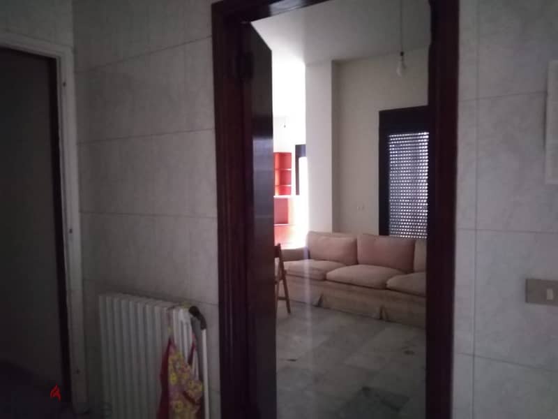 L07609-4-Bedroom Apartment for Rent in Shayle with a Small Terrace 3