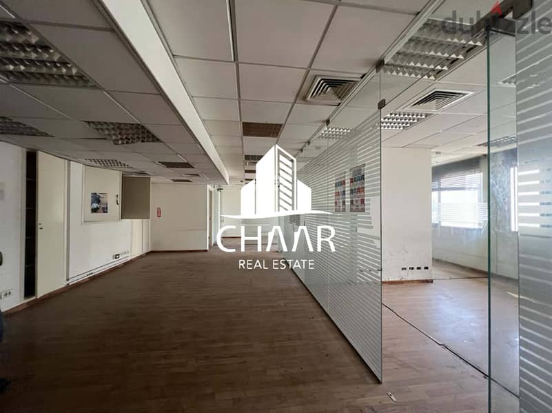 R1268 Spacious Office for Sale in Clemanceau 5