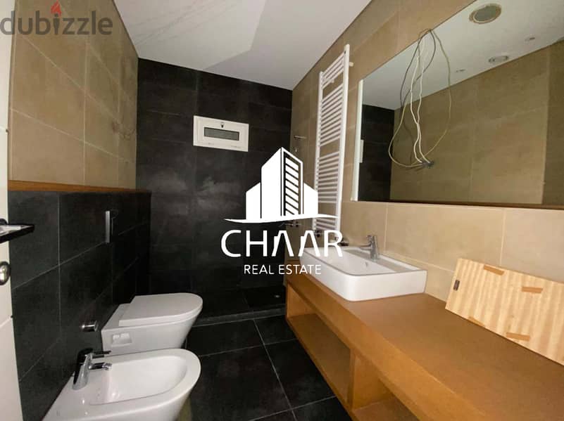 R404 Apartment with Terrace for Sale in Achrafieh 8
